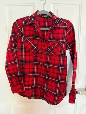 Women’s Express Red and Black Plaid Shirt